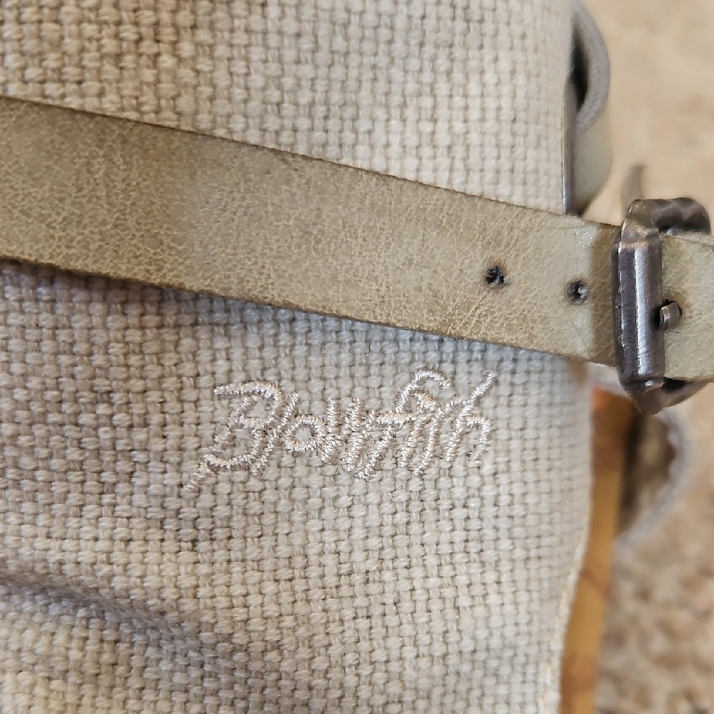 Blowfish Cream Malibu Sandals with Ankle Wrap and Adjustable Strap - Picture 2 of 12